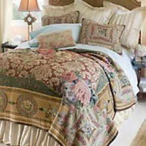 Vintage French Country Tapestry Coverlet Bedspread & Shams